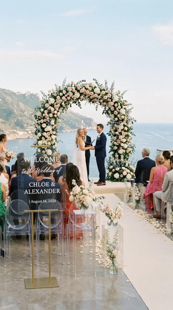 Use Acrylic and Lucite Wedding Décor
